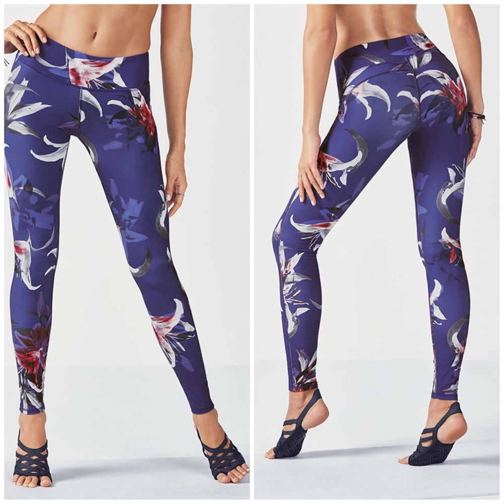 Fabletics salar printed powerform legging